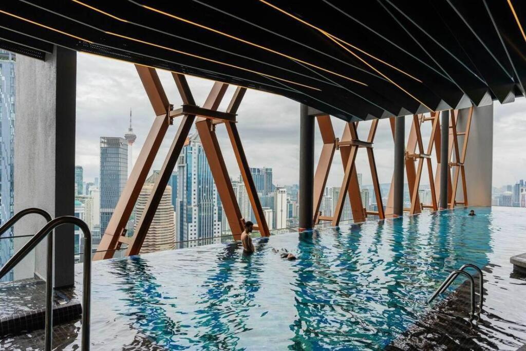 Scarletz Klcc Free Netflix Youtube #23 * Kuala Lumpur